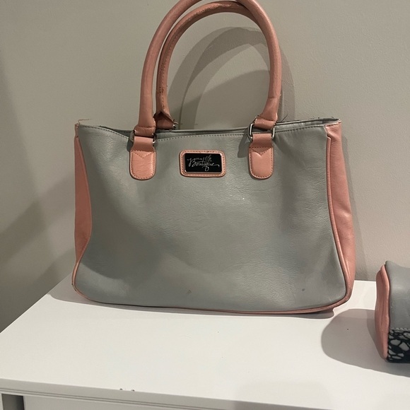 Disney love is in the air leather purse and makeup bag collector - Picture 4 of 13